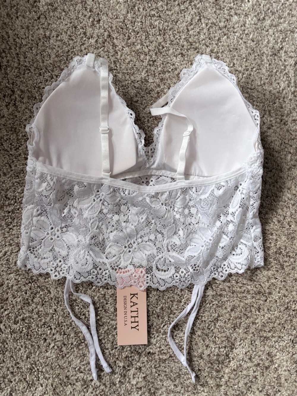 NWT White Lace Tank Top Bralette Adjustable Spaghetti Straps Size M/L - Picture 3 of 5